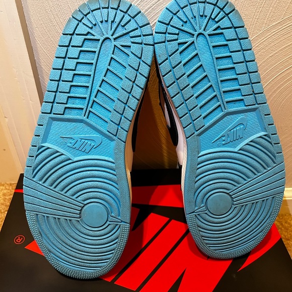 Air Jordan 1 Retro Low OG Obsidian - Picture 6 of 8